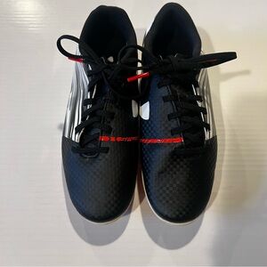 Under Armour Spotlight Turf Soccer Cleats Youth Sz 4 Black/White/orange
